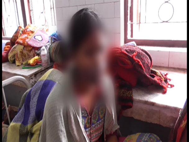 Acid Attack On Madhyamik Student As She Is Not Ready To Accept Proposal Of Her Neighbor কুপ্রস্তাবে রাজি না হওয়ায় সবংয়ে মাধ্যমিক পরীক্ষার্থীর ওপর অ্যাসিড হামলা