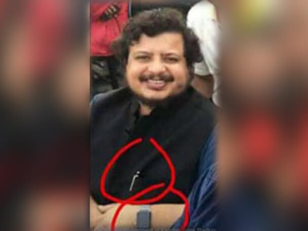 A Mont Blanc Pen An Apple Watch Lands Left Lawmaker In Big Mess কেন মঁ ব্লাঁ পেন-অ্যাপেল ঘড়ি, প্রশ্ন তোলায় ‘হুমকি’ ঋতব্রতর, চাকরি খোয়ানোর মুখে বাম অভিযোগকারী