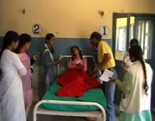 ৩৪বার সাপের ছোবল খেয়েও সুস্থ হিমাচলের এই তরুণী! বাবা বলেন, রুটিন