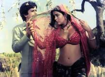 জানেন কোন ছবিতে সইয়ের আগে জিনাতকে সোনার কয়েন উপহার দিয়েছিলেন রাজ কপূর?