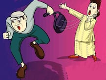 স্ত্রীর দুল ছিনতাই করা দুষ্কৃতীদের ধরলেন প্রৌঢ়, করা হল পুরস্কৃত