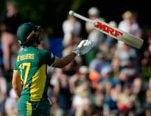 একদিনের ম্যাচে দ্রুততম ৯,০০০ রান করে সৌরভের রেকর্ড ভাঙলেন ডিভিলিয়ার্স