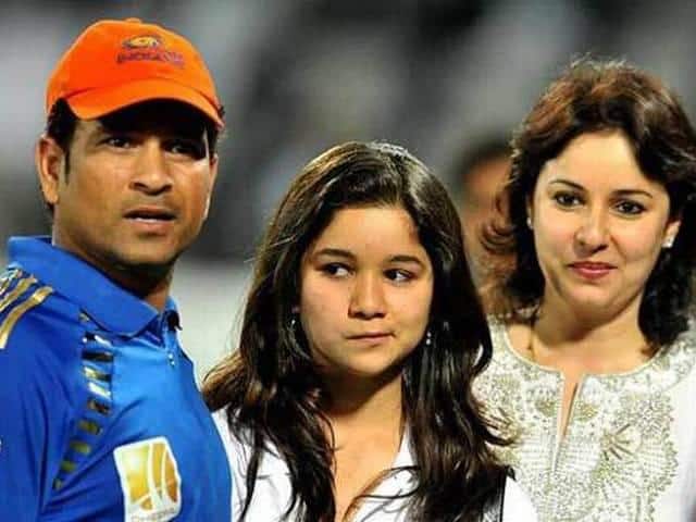 ১৯৯৫ সালে বিয়ে করেন সচিন-অঞ্জলি