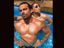 স্বামী কর্ণ সিংহ গ্রোভারের জন্মদিন উদযাপন করলেন বিপাশা বসু