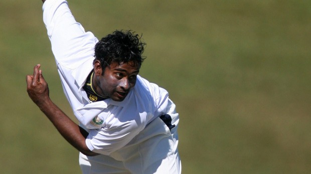 ২০১৫ সাল থেকে অস্ট্রেলিয়া দলের সঙ্গে যুক্ত শ্রীধরণ। তিনি গত বছরের টি-২০ বিশ্বকাপেও অস্ট্রেলিয়ার সঙ্গে ছিলেন। চলতি ভারত সফরেও তাঁর পরামর্শেই প্রথম টেস্টে অসাধারণ পারফরম্যান্স দেখালেন অজি স্পিনাররা