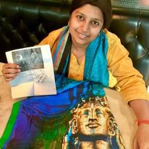 ‘আমার ওটা চাই’: টুইট প্রেরকের ঠিকানায় এল প্রধানমন্ত্রীর উত্তরীয়