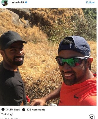 রবীচন্দ্রন অশ্বীনও অভিনব মুকুন্দের সঙ্গে একটি ছবি দিয়ে লিখেছেন ট্রেকিং।