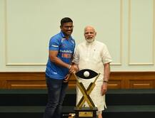 টি-২০ বিশ্বকাপজয়ী ভারতীয় দৃষ্টিহীন দলের সঙ্গে দেখা করলেন প্রধানমন্ত্রী