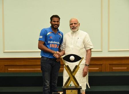 অন্ধ্রপ্রদেশের ক্রিকেটার দুন্না বেঙ্কটেশ্বরের সঙ্গে প্রধানমন্ত্রী