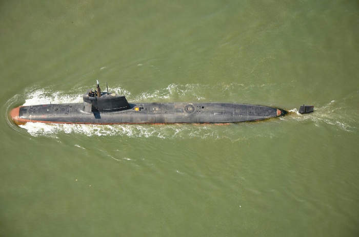 নৌসেনার তরফে জানানো হয়, প্রোজেক্ট ৭৫-এর আওতায় স্করপিন শ্রেণির মোট ৬টি ডুবোজাহাজ তৈরি হবে। আইএনএস কলবারী হল প্রথম সাবমেরিন। দ্বিতীয় সাবমেরিন হল আইএনএস খাণ্ডেরি। যা আগামী ডিসেম্বরে অন্তর্ভুক্ত করা হবে।