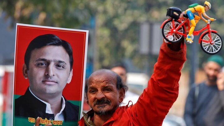 Lokniti Csds Abp Ananda Exit Polls Who Got Most Vote As Cm Candidate এবিপি আনন্দ-লোকনীতি-সিএসডিএস সমীক্ষা: মুখ্যমন্ত্রী হিসেবে ২৮ শতাংশ মানুষের পছন্দ অখিলেশ, রাহুলকে চান ১ শতাংশ