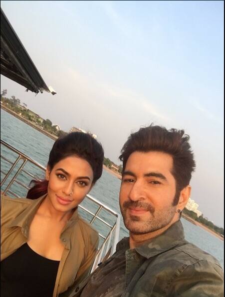 Jeet Met With An Accident In Thailand During The Shooting Sequence Of Boss 2 শ্যুটিং চলাকালে গাড়িতে ধাক্কা, জখম টলি অভিনেতা জিৎ