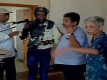 কর্নাটকে লেখকের মুখে কালি লেপে হুমকি, কাঠগড়ায় দক্ষিণপন্থী গোষ্ঠী