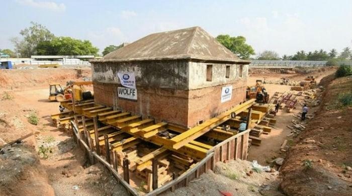 Tipu Sultans Armoury Building Translocated For Laying Track রেললাইন পাতার জন্য সরানো হল টিপু সুলতানের অস্ত্রাগার