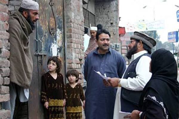 Pakistan Set To Conduct Its First Census In 19 Years সহায়তায় ২ লক্ষ সেনা! দু’দশকের প্রথম জনগণনা পাকিস্তানে