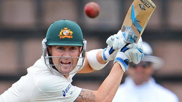 এর আগে অস্ট্রেলিয়ার অধিনায়ক হিসেবে ভারতের মাটিতে সর্বোচ্চ স্কোর ছিল মাইকেল ক্লার্কের। ২০১২-১৩ সালের সিরিজে চেন্নাই টেস্টে তিনি ১৩০ রান করেন। আজ সেই স্কোর টপকে গেলেন স্মিথ