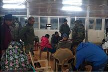 সে লা পাসে তুষারঝড়ে আটকে পড়া ১২৭ পর্যটককে উদ্ধার করল সেনা, মৃত ১