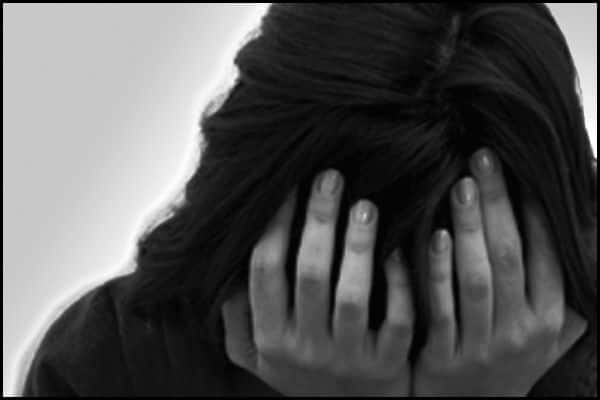 Woman Raped By Facebook Friend ফেসবুকে বন্ধুত্বের ফাঁদ পেতে চাকরির টোপ দিয়ে মহিলাকে ধর্ষণ