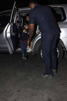 পরিবারের সঙ্গে ছুটি কাটাতে বিদেশে পাড়ি আমির খানের