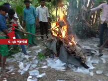 মদের ‘বিষক্রিয়ায়’ বারুইপুরে ১২ জনের মৃত্যু, চোলাইয়ের ঠেকে ভাঙচুর ক্ষিপ্ত জনতার