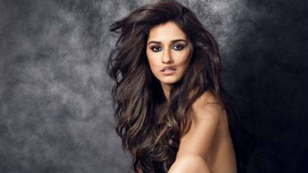 প্রথমে শোনা গিয়েছিল টাইগার শ্রফের বান্ধবী দিশা পাটানিকে সরিয়ে ‘স্টুডেন্ট অফ দ্য ইয়ার টু’-এর সিকুয়্যেলে অভিনয় করবেন সেফ কন্যা সারা আলি খান