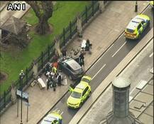 ব্রিটিশ পার্লামেন্টের বাইরে জঙ্গি হামলা, এক মহিলার মৃত্যু, পুলিশের পাল্টা গুলিতে খতম আততায়ী