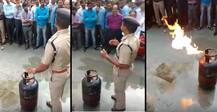 কীভাবে নেভাতে হবে গ্যাস সিলিন্ডারের আগুন, শেখাচ্ছেন পুলিশ কর্মী, ভিডিও ভাইরাল
