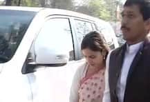 যোগী আদিত্যনাথের সঙ্গে দেখা করলেন মুলায়মের কনিষ্ঠ পুত্রবধূ অপর্ণা