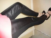 পরনে লেগিংস, বিমানে উঠতে পারলেন না ২ তরুণী