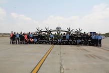 দেখুন, প্রায় তিন দশক পরে বিদায় নিচ্ছে নৌসেনার নজরদারি বিমান টিইউ ১৪২ এম