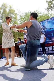 ‘নাম শাবানা’ ছবির প্রচারে গিয়ে অক্ষয় কুমারের সঙ্গে ঘটে গেল অদ্ভুত ঘটনা... কী হল?