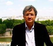 মোদী-অমিত শাহর সমালোচনা করায় রামচন্দ্র গুহকে হুমকি