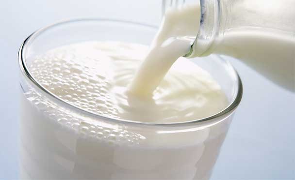 Karnataka govt to supply free milk to the poor until April 14 লকডাউনে গরিবদের বিনামূল্যে দুধ বিতরণ করার সিদ্ধান্ত কর্ণাটক সরকারের