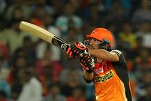 যুবরাজের ঝোড়ো ইনিংস, প্রথমে ম্যাচে ব্যাঙ্গালোরকে ৩৫ রানে হারাল হায়দরাবাদ