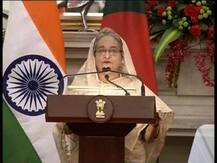 বাংলাদেশ থেকে ভারতের জন্যে কী কী উপহার আনলেন শেখ হাসিনা? দেখুন