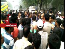 সরকারি বাসের ধাক্কায় জখম হকার, প্রতিবাদে দুর্গাপুরে পথ অবরোধ