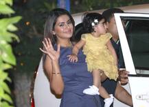 মুম্বই ইন্ডিয়ানসের অনুষ্ঠানে সক্কলের নজর কাড়ল হরভজনের মেয়ে হিনায়া