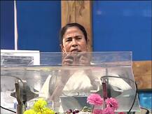 খুনের ফতোয়া: ‘পাগলে কী না বলে’, প্রতিক্রিয়া মুখ্যমন্ত্রীর