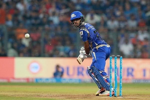 আইপিএল: হায়দরাবাদকে ৪ উইকেটে হারাল মুম্বই Ipl Mumbai Indians Beat Sunrisers Hyderabad By 4 Wickets আইপিএল: হায়দরাবাদকে ৪ উইকেটে হারাল মুম্বই