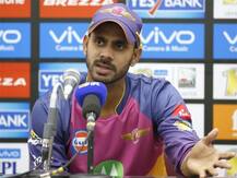 প্রয়াত বাবাকে শ্রদ্ধা জানাতে আইপিএলে ভালো পারফর্ম করতে চান মনোজ