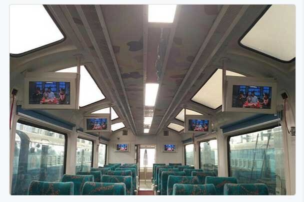 Suresh Prabhu Launches New Rail Coach With Glass Roof Gps আসছে রেলের নতুন কামরা, থাকবে কাঁচের ছাদ, জিপিএস, এলইডি আলো, রোটেটিং চেয়ার, উদ্বোধন করলেন প্রভু