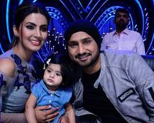 \'নাচ বালিয়ে ৮\'-এর মঞ্চে স্ত্রী গীতা বসরা, কন্যা সহ হরভজন, দেখুন অন্য ভাজ্জিকে