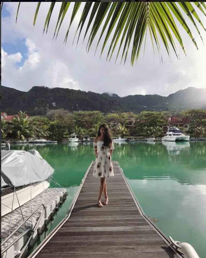 নিউ ইয়র্ক ফিল্ম অ্যাকাডেমিতে অভিনয়ের কোর্স করছেন তিনি।