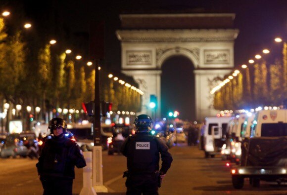 Paris Police Say Officer And Attacker Shot Killed Islamic State Group Claims Shooting ফ্রান্সে জঙ্গি হামলা, নিহত পুলিশ অফিসার, পাল্টা গুলিতে খতম বন্দুকবাজ, দায়স্বীকার আইএসের