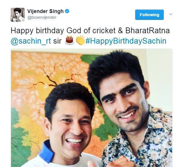 শুধু ক্রিকেটাররাই নন, শুভেচ্ছা জানিয়েছেন বক্সার বিজেন্দর সিংহও।