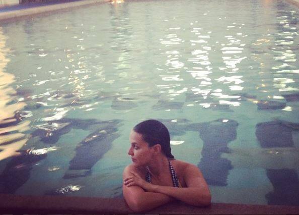 নেহা এই সিনেমার শ্যুটিং জুন মাসে শুরু করবেন। সিনেমায় নেহার স্বামীর ভূমিকায় দেখা যাবে মানব কউলকে।