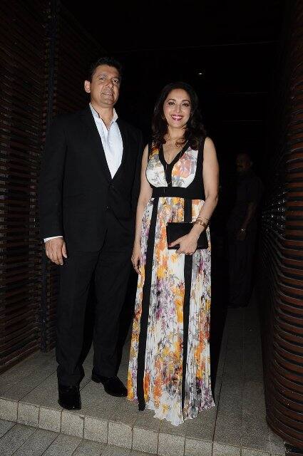 মাধুরী দীক্ষিত, সঙ্গে স্বামী শ্রীরাম নেনে।