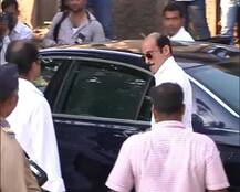 প্রয়াত বিনোদ খন্নার শেষযাত্রার কিছু মুহূর্ত...