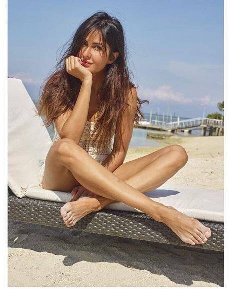 ২০০৮-এ আইপিএলের ম্যাচে প্রোমোর শ্যুটিং করতে গিয়ে প্রথম রাহুল দ্রাবিড়ের সঙ্গে আলাপ হয়েছিল ক্যাটরিনার। 