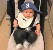 দেখুন সেফ আলি ও করিনার ছোট্ট আদরের পুত্র তৈমুরকে...